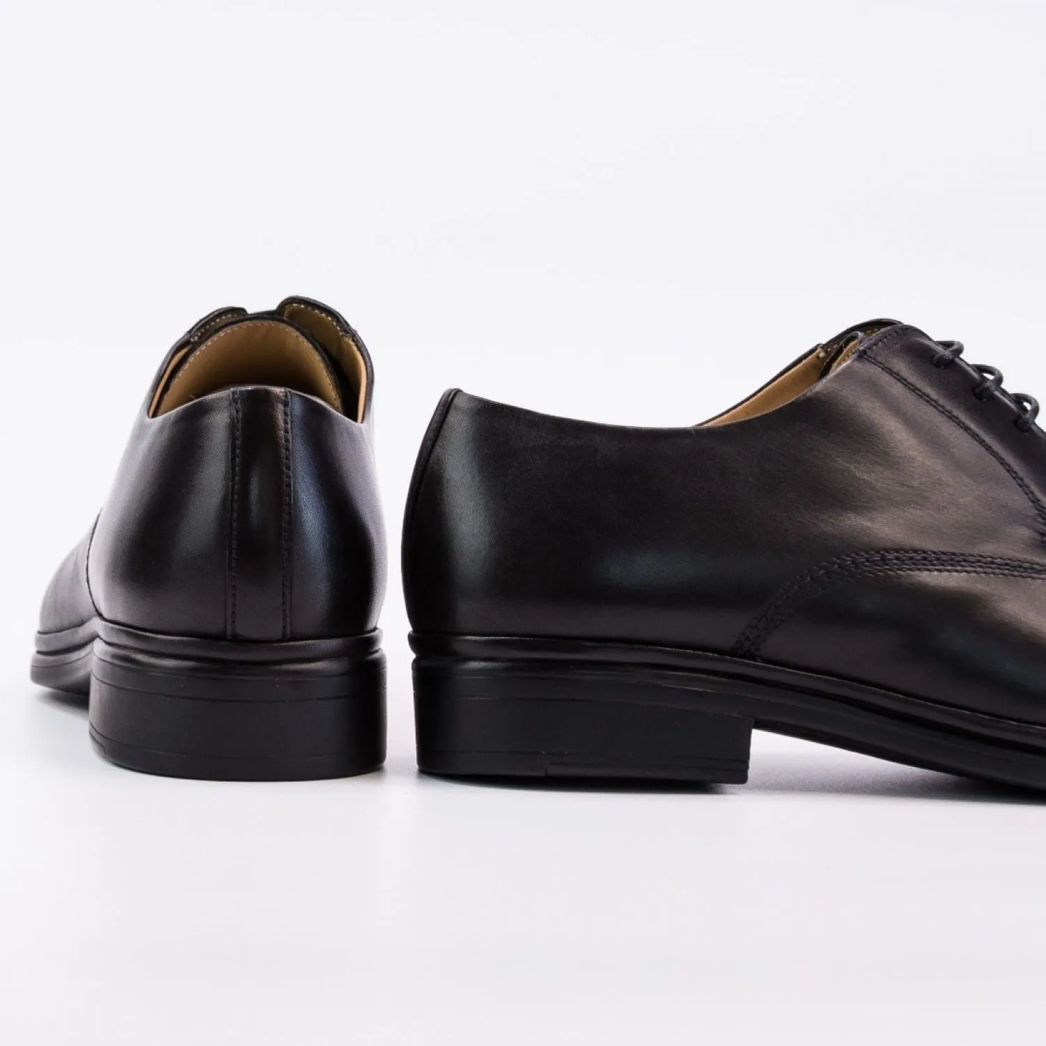 Bally Mens Nember Brogues in Black