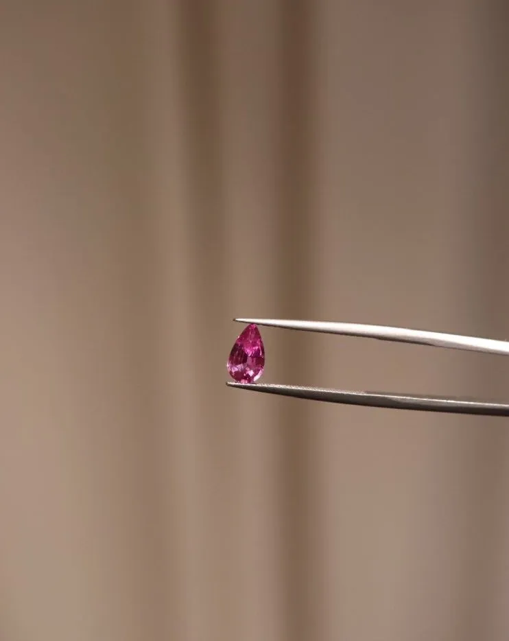 Finished: New Auction Alert: Gemstone Auction! Drop-Shaped, Untreated, Eye-Clean Fuchsia Pink Sapphire, 0.96 CT