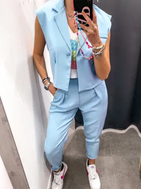 Gilet azzurro con taschino