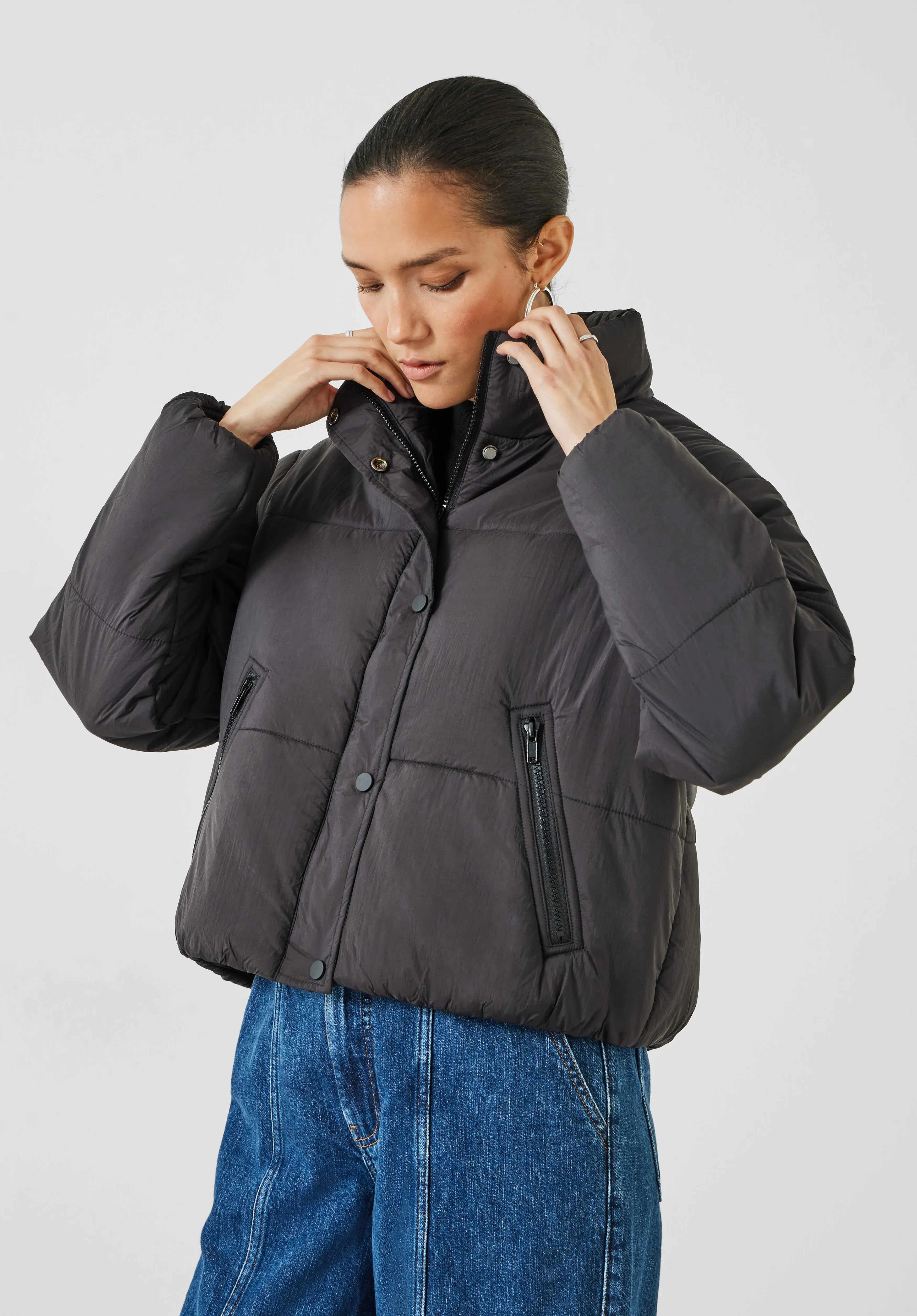 Hollis Short Puffer