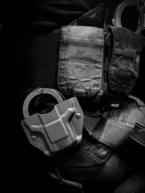 KMP UK TACTICAL 850 Handcuff Pouch