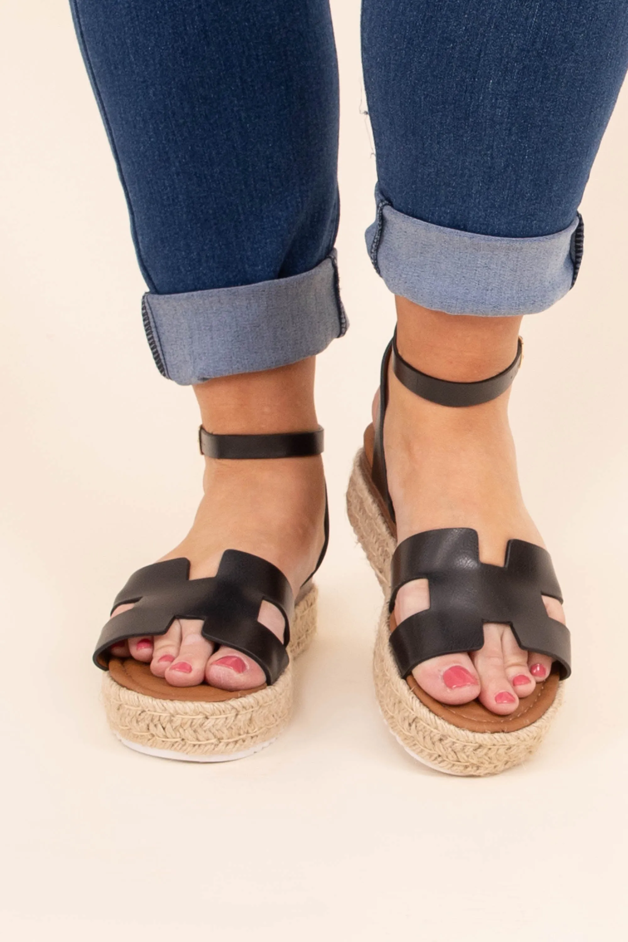 On A Getaway Sandals, Black