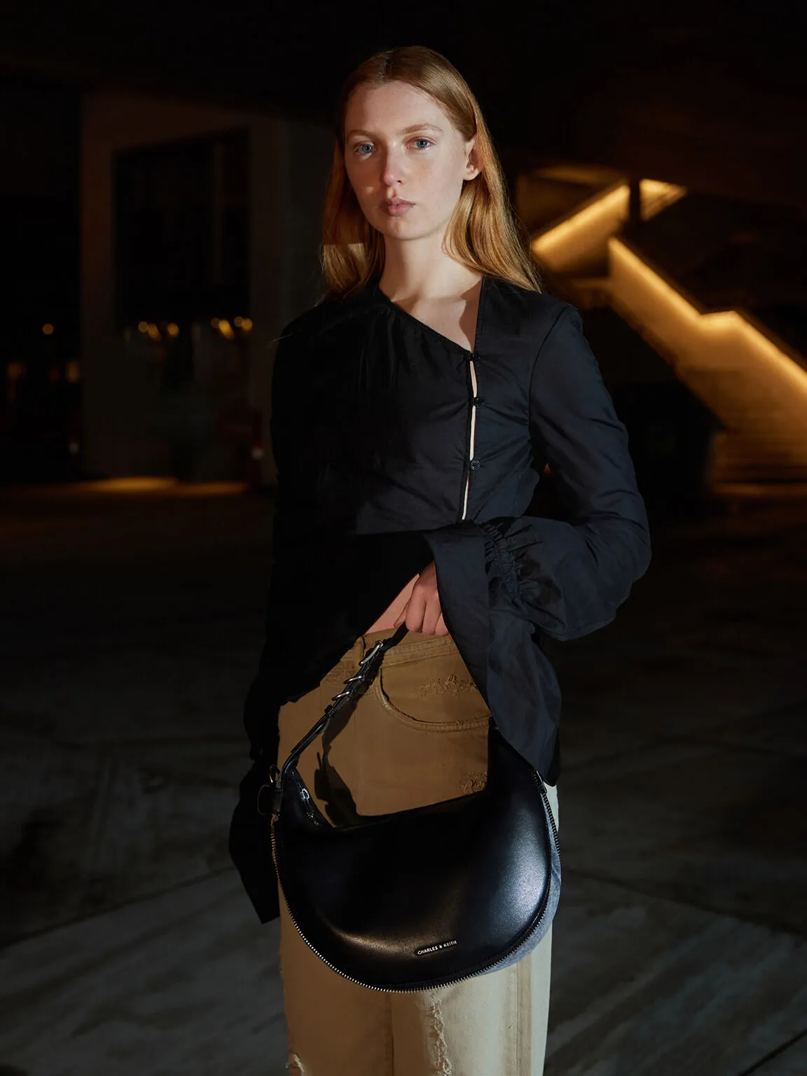 Saskia Crescent Hobo Bag - Noir